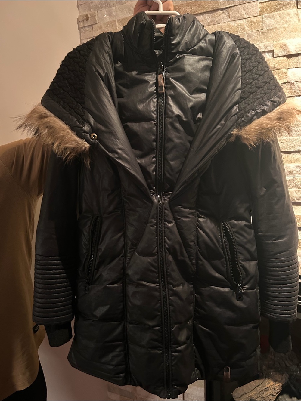 RUDSAK Black Quilted Puffer Jacket with Faux-Fur Trim